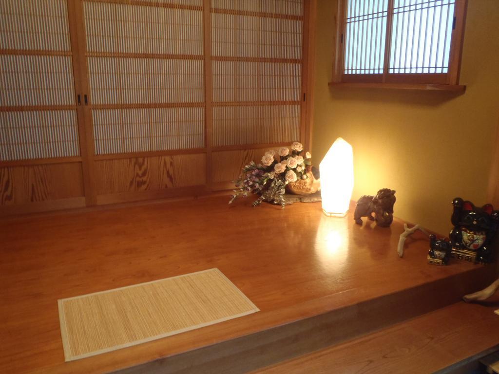 Guest House Warabi Mino Eksteriør billede
